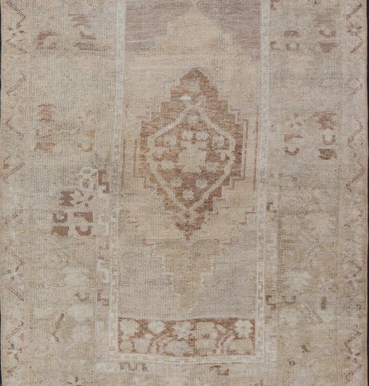 トルコヴィンテージラグ OldTurkishVintage Oushak Rug トルコヴィンテージラグ OldTurkishVintage Oushak Rug